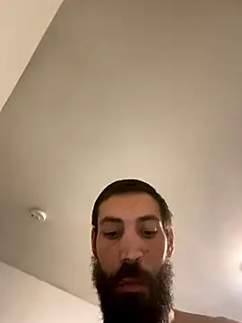 QueenM3 online show from 11.18.25