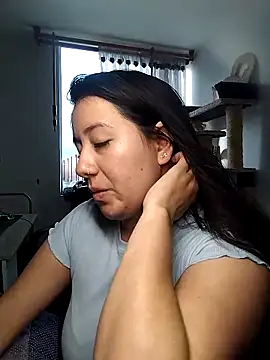 Snapshot of sweetie__annieee chatting on 09.08.25 sweetie  annieee online show from 09.08.25