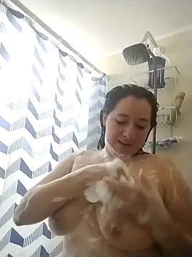 Snapshot of sweetie__annieee chatting on 09.10.25 sweetie  annieee online show from 09.10.25