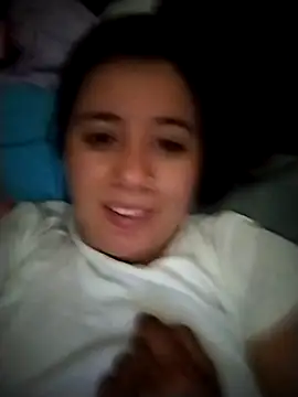 Snapshot of sweetie__annieee chatting on 09.23.25 sweetie  annieee online show from 09.23.25