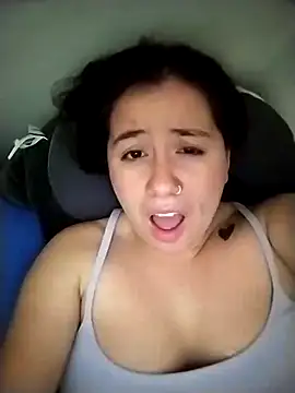 Snapshot of sweetie__annieee chatting on 10.21.25 sweetie  annieee online show from 10.21.25