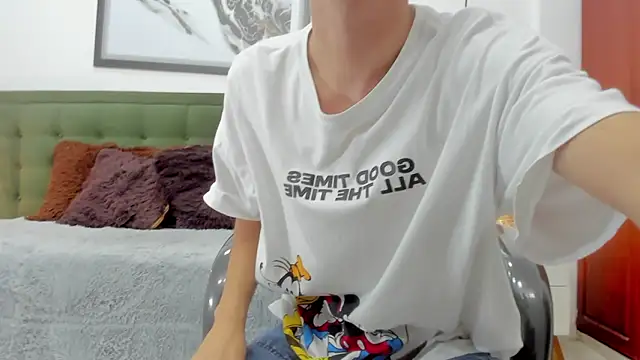 Snapshot of Johann_sex chatting on 02.04.26 Johann sex online show from 02.04.26