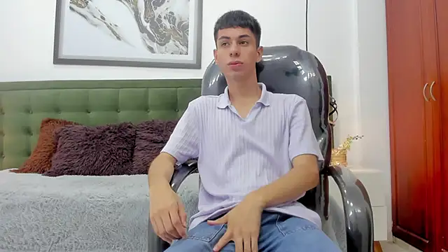 Snapshot of Johann_sex chatting on 02.12.26 Johann sex online show from 02.12.26