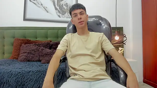 Snapshot of Johann_sex chatting on 02.22.26 Johann sex online show from 02.22.26