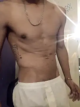 Snapshot of LeonRoots chatting on 02.15.26 LeonRoots online show from 02.15.26