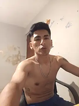 Snapshot of LeonRoots chatting on 02.22.26 LeonRoots online show from 02.22.26