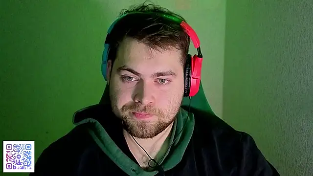 Snapshot of Mars_I chatting on 12.15.25 Mars I online show from 12.15.25