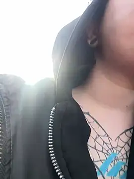 Snapshot of AlishaPrettyBlade chatting on 03.27.26 AlishaPrettyBlade online show from 03.27.26