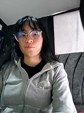 Arielle lov online show from 10.20.25