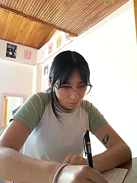 Arielle lov online show from 10.22.25