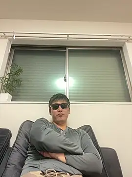 Snapshot of pierrot_0202 chatting on 02.20.25 pierrot 0202 online show from 02.20.25