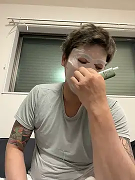 Snapshot of pierrot_0202 chatting on 02.24.25 pierrot 0202 online show from 02.24.25