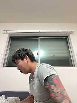 Snapshot of pierrot_0202 chatting on 03.01.25 pierrot 0202 online show from 03.01.25