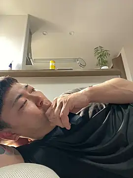 Snapshot of pierrot_0202 chatting on 03.23.25 pierrot 0202 online show from 03.23.25