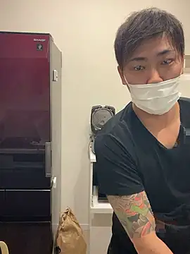 Snapshot of pierrot_0202 chatting on 12.03.25 pierrot 0202 online show from 12.03.25