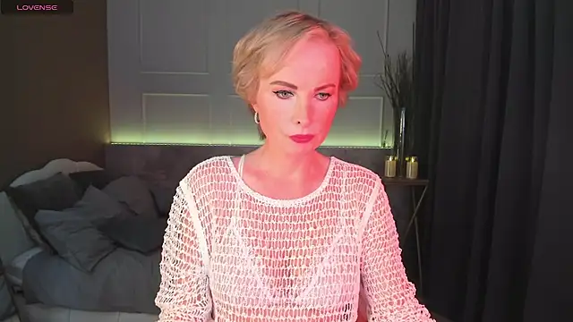 Sandra Kind online show from 03.05.25