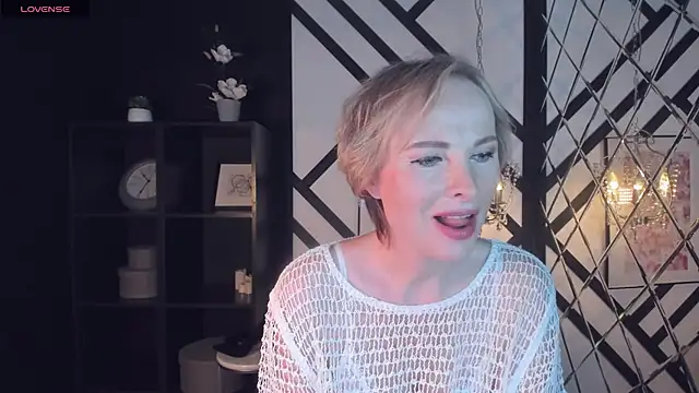 Sandra Kind online show from 03.09.25