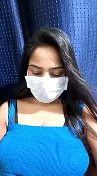 Snapshot of COZY_ROZI chatting on 03.17.25 COZY ROZI online show from 03.17.25