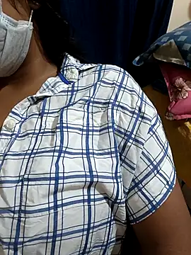 Snapshot of COZY_ROZI chatting on 09.11.25 COZY ROZI online show from 09.11.25