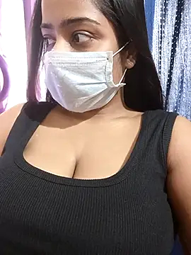 Snapshot of COZY_ROZI chatting on 11.02.25 COZY ROZI online show from 11.02.25