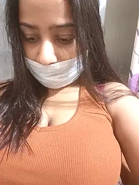 Snapshot of COZY_ROZI chatting on 12.14.25 COZY ROZI online show from 12.14.25