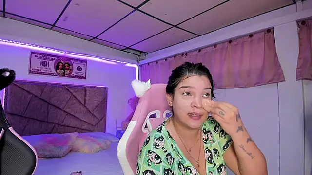 Cristal Smith20 online show from 04.07.26