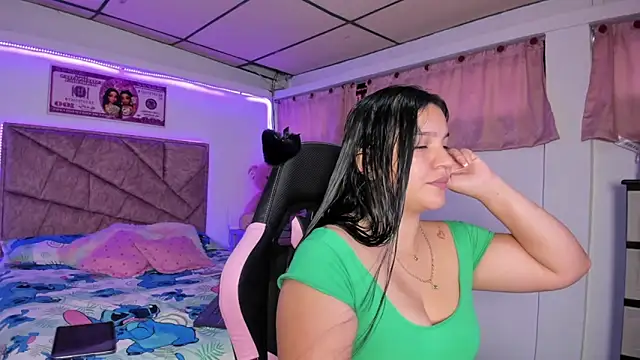 Cristal Smith20 online show from 04.16.26