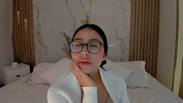 miss martiina online show from 09.12.25