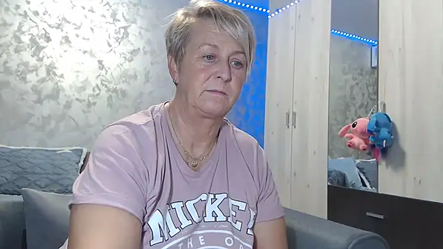 RosesandLillies online show from 11.24.25