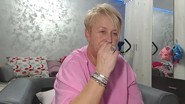 RosesandLillies online show from 04.05.26