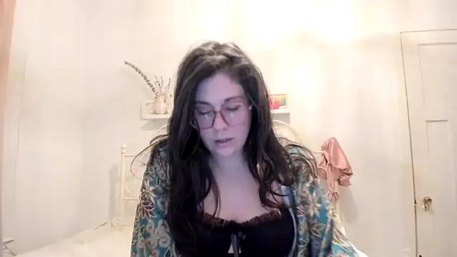 Rosiee69  online show from 02.22.25