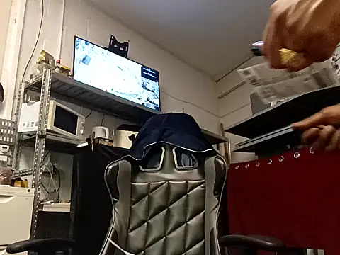 Mrnutella online show from 09.19.25