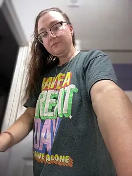 HTXBELLE online show from 04.03.26