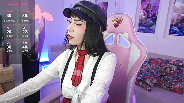 Snapshot of SaharaKramer chatting on 02.28.25 SaharaKramer online show from 02.28.25