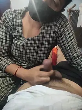 Snapshot of indian_couple4 chatting on 10.29.25 indian couple4 online show from 10.29.25