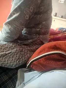 Snapshot of indian_couple4 chatting on 11.16.25 indian couple4 online show from 11.16.25