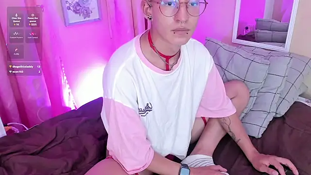 Snapshot of iiangel_ chatting on 02.20.25 iiangel online show from 02.20.25