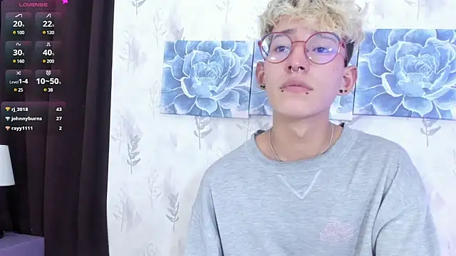 Snapshot of iiangel_ chatting on 02.26.25 iiangel online show from 02.26.25