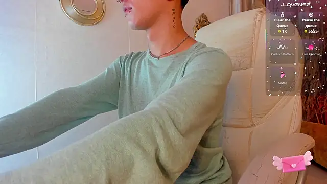 Snapshot of iiangel_ chatting on 09.13.25 iiangel online show from 09.13.25