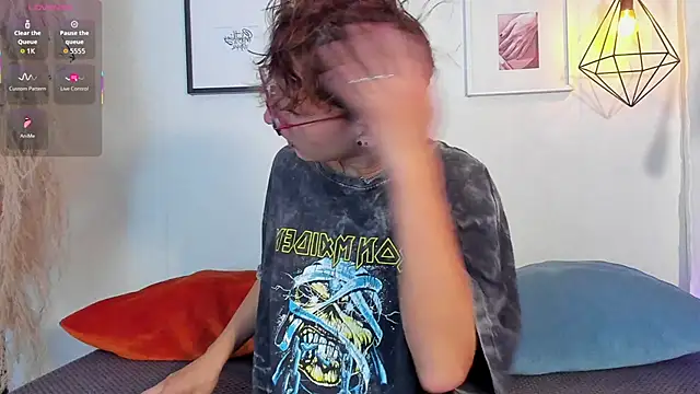 Snapshot of iiangel_ chatting on 10.07.25 iiangel online show from 10.07.25