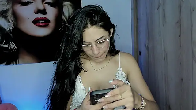 TANIA 06 online show from 10.24.25