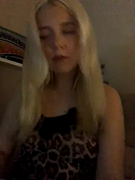 Snapshot of Blondie_Sofia_Essexbabe chatting on 10.09.25 Blondie Sofia Essexbabe online show from 10.09.25
