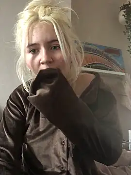 Snapshot of Blondie_Sofia_Essexbabe chatting on 11.12.25 Blondie Sofia Essexbabe online show from 11.12.25