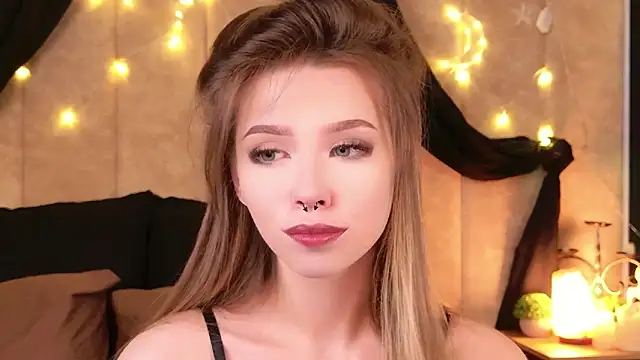 Sierra Fane online show from 12.21.25