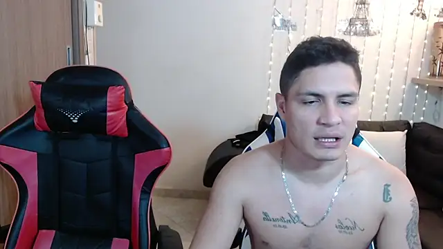 Snapshot of SaraClub_JY chatting on 12.16.25 SaraClub JY online show from 12.16.25