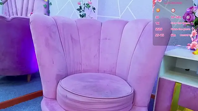 EmmyCortez online show from 11.15.25