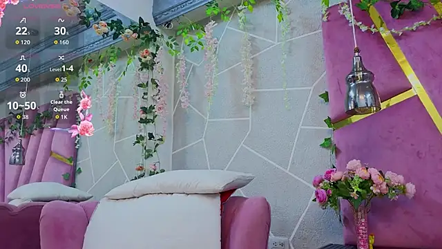 EmmyCortez online show from 11.30.25