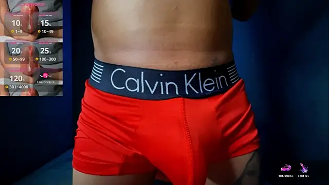 Snapshot of jeffvalemtino chatting on 11.09.25 jeffvalemtino online show from 11.09.25