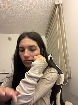 Snapshot of DesireLuxe chatting on 11.11.25 DesireLuxe online show from 11.11.25