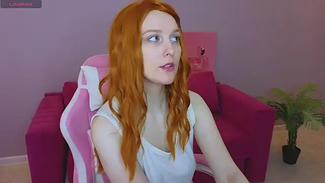 KristinMoore online show from 03.11.25